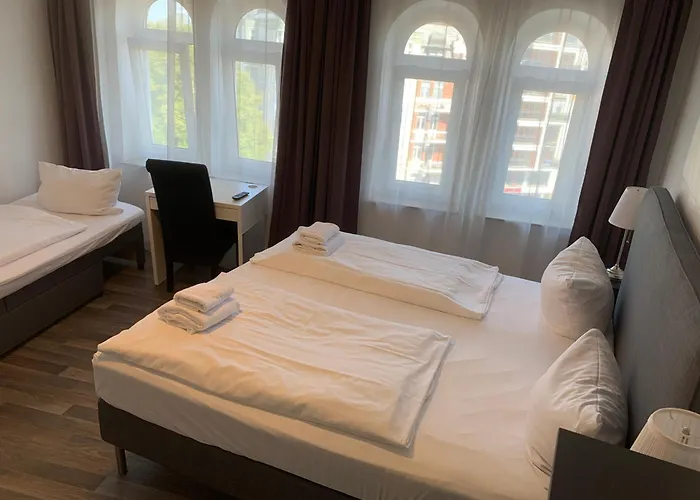 Hotel Bee Fang 2*