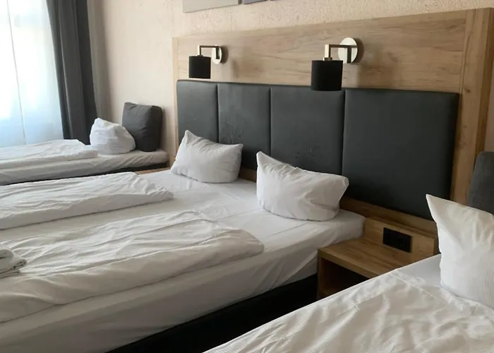 Hotel Bee Fang 2*